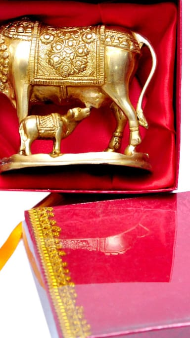 Handcrafted Brass Meditating Buddha Idol with Premium Gift Box